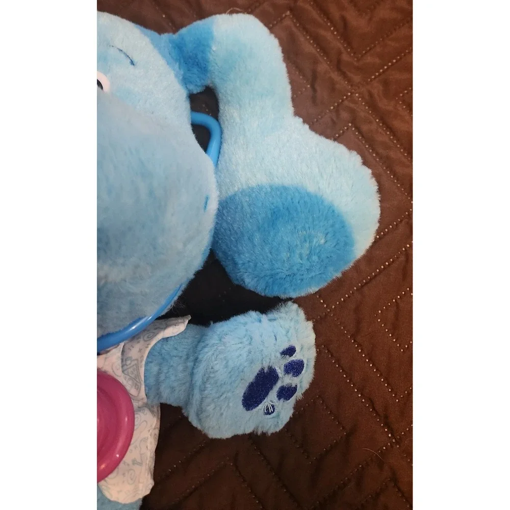 Blues Clues Tv Check-Up Talking Dog Sounds‎ Lights Interactive Plush Doctor Toy